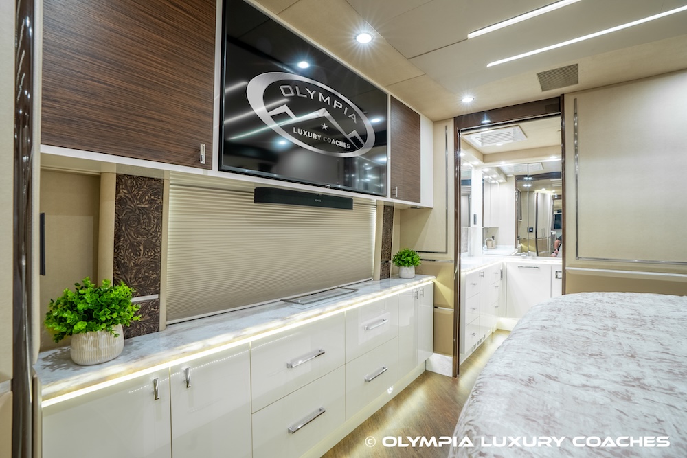 2021 Prevost Emerald H3-45 For Sale