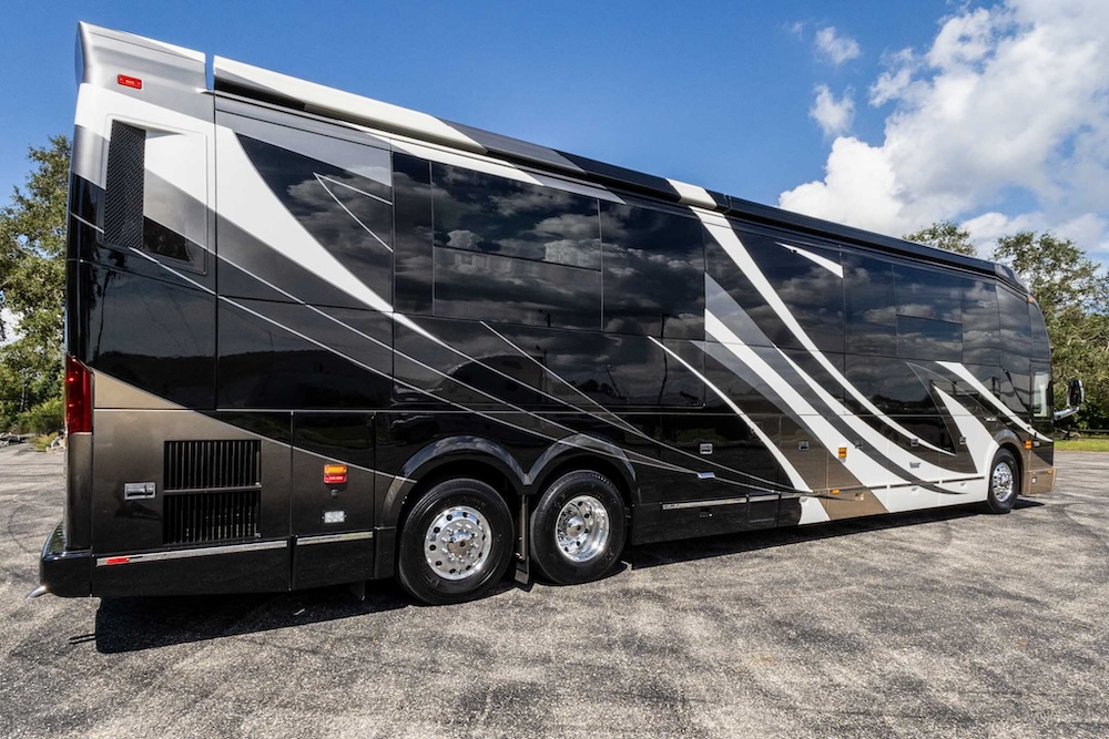 2021 Prevost Emerald H3-45 For Sale