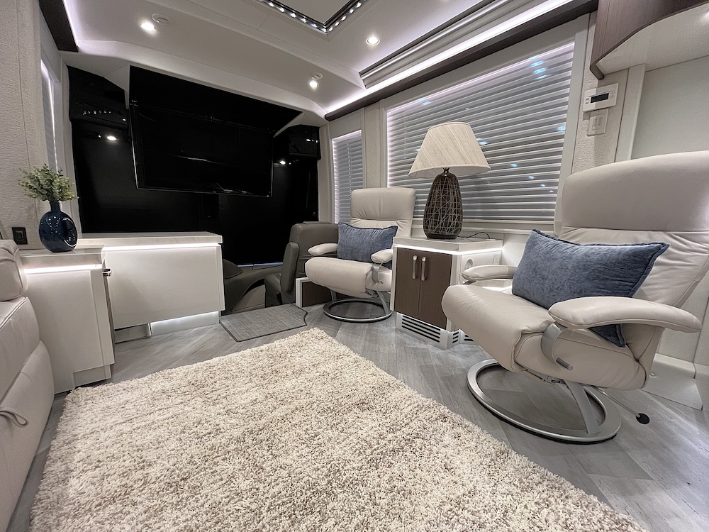 2021 Prevost Liberty H3-45 For Sale