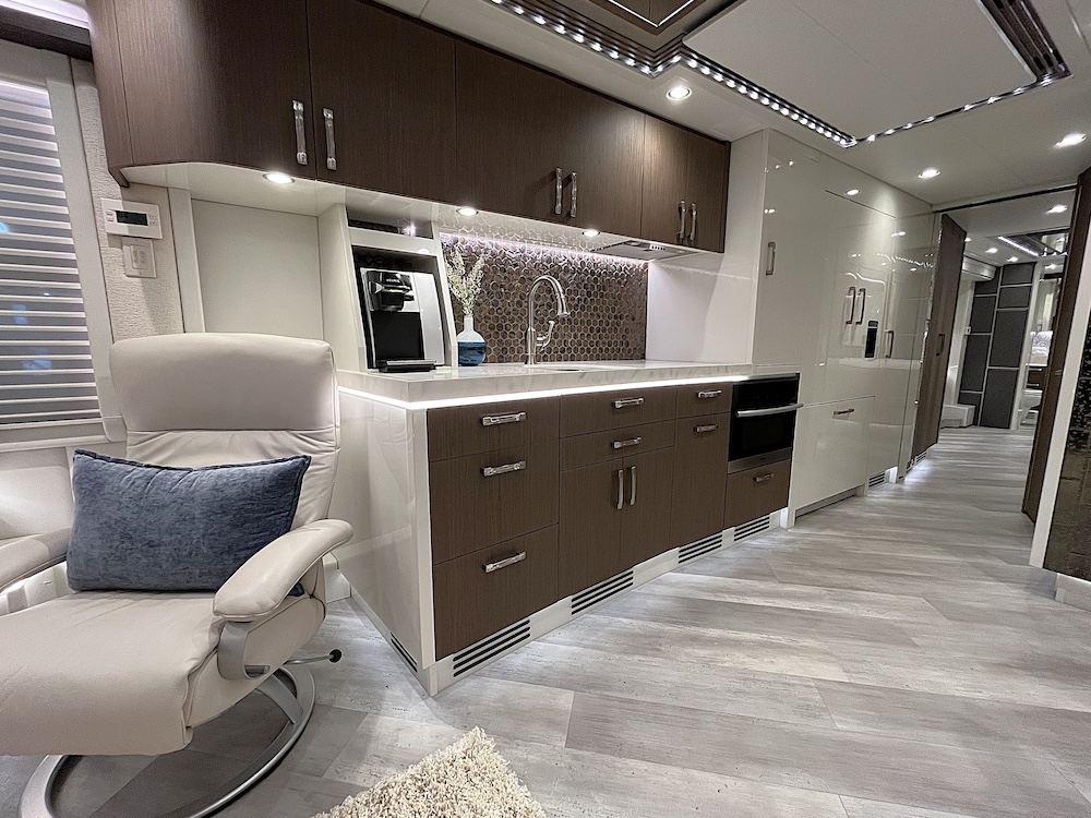 2021 Prevost Liberty H3-45 For Sale