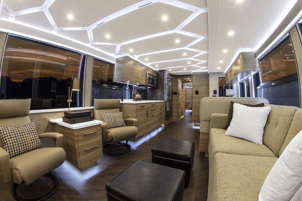 2022 Prevost Featherlite H3-45 For Sale