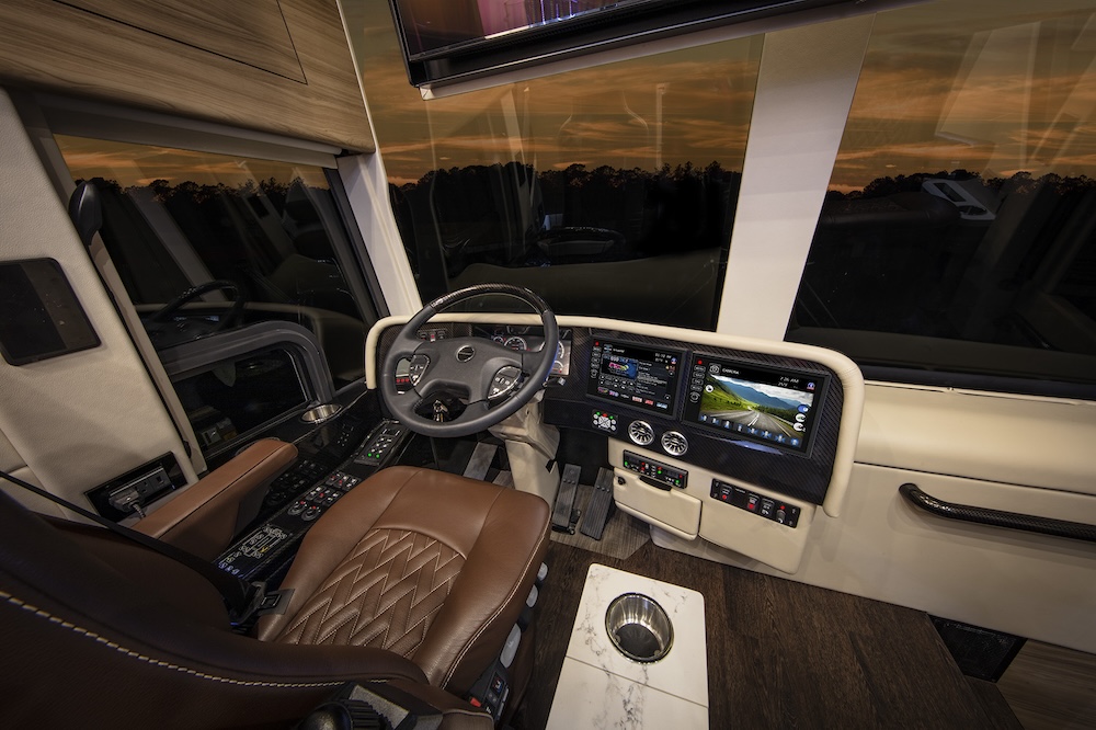 2022 Prevost Featherlite H3-45 For Sale