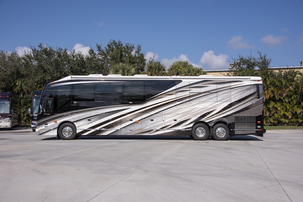 2022 Prevost Liberty H3-45 For Sale