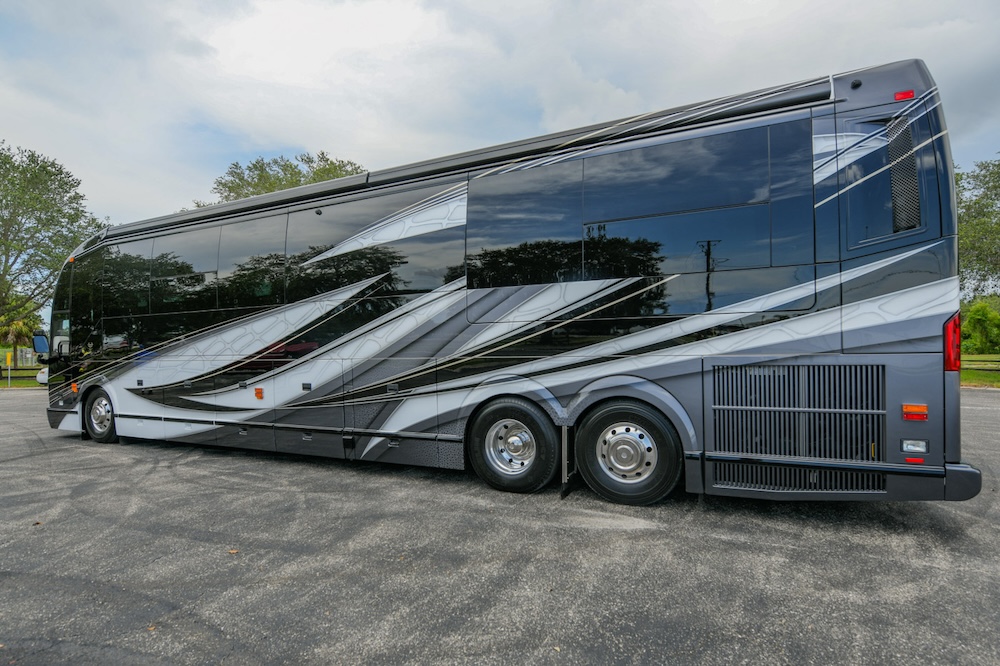 2022 Prevost Marathon  H3-45 For Sale