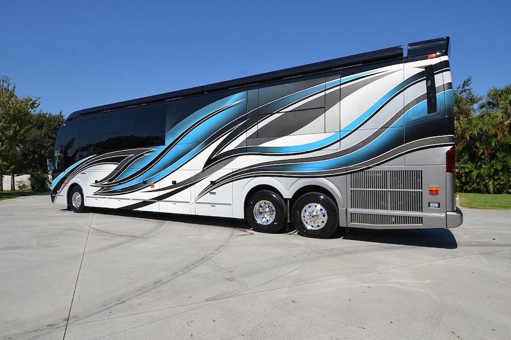 2023 Prevost Emerald H3-45 For Sale