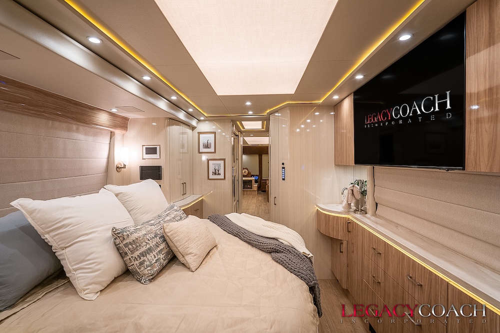 2024 Prevost Marathon X3 For Sale
