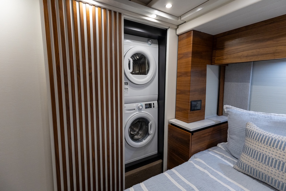 2025 Prevost Epic X3 For Sale