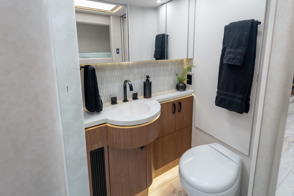 2025 Prevost Marathon H3-45 For Sale