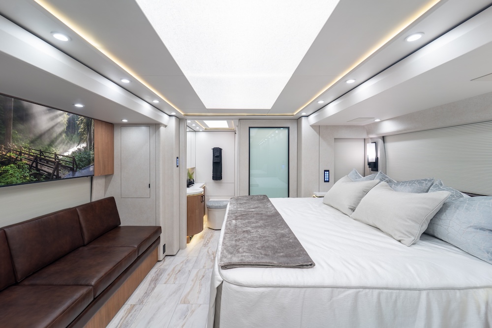 2025 Prevost Marathon H3-45 For Sale