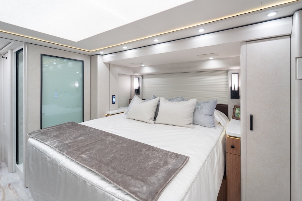2025 Prevost Marathon H3-45 For Sale