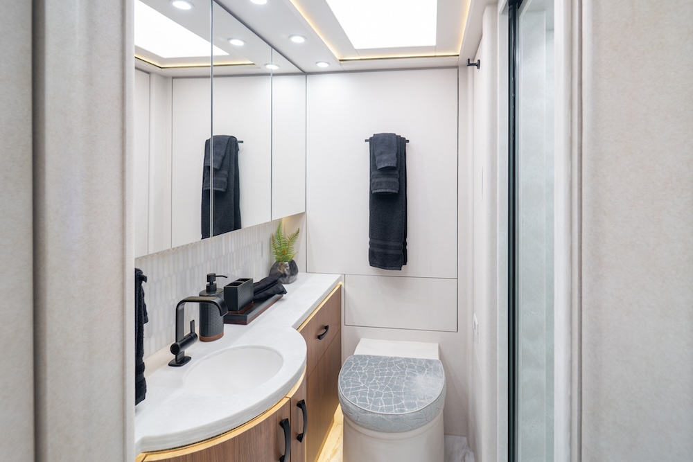 2025 Prevost Marathon H3-45 For Sale
