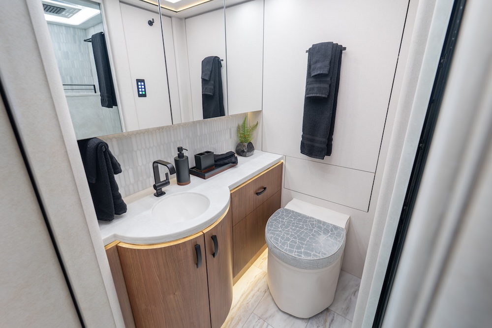 2025 Prevost Marathon H3-45 For Sale