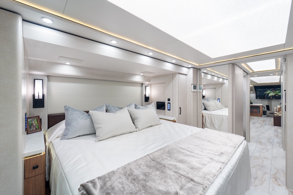 2025 Prevost Marathon H3-45 For Sale
