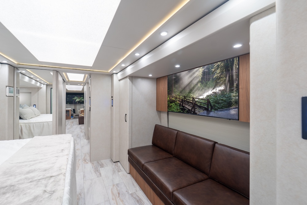 2025 Prevost Marathon H3-45 For Sale