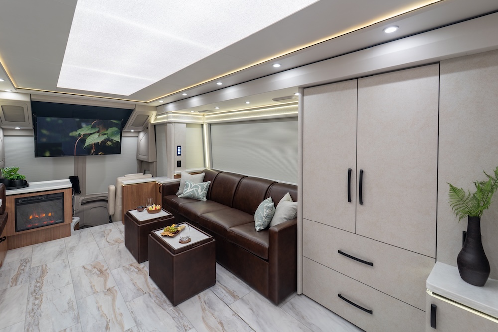 2025 Prevost Marathon H3-45 For Sale