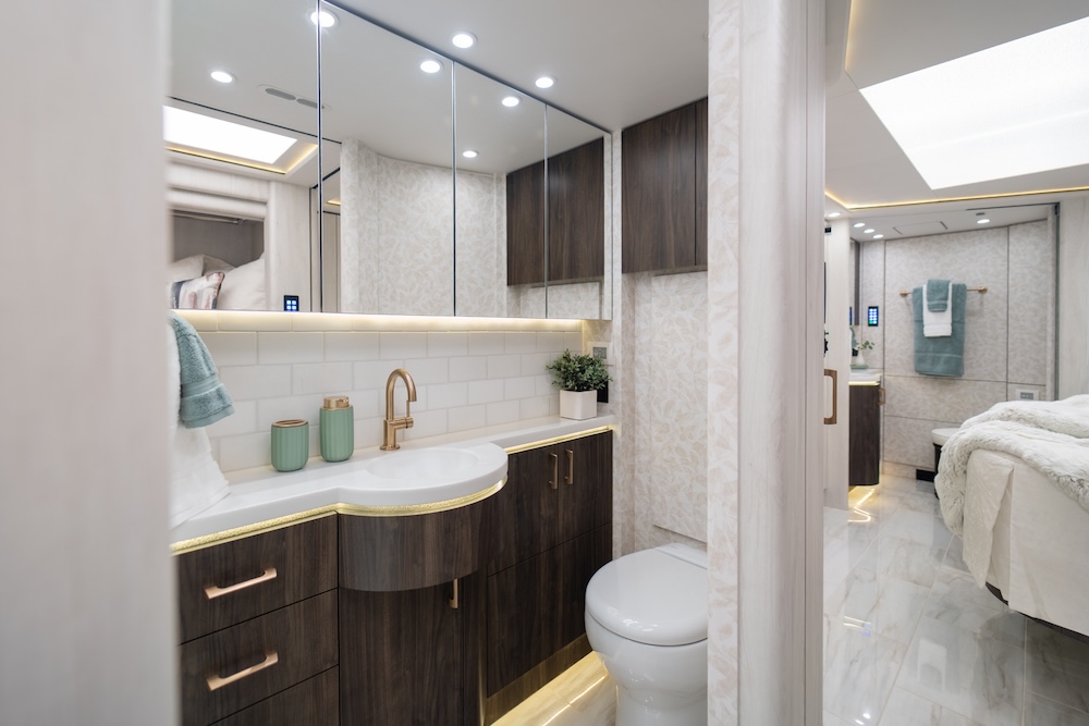 2025 Prevost Marathon  H3-45 For Sale