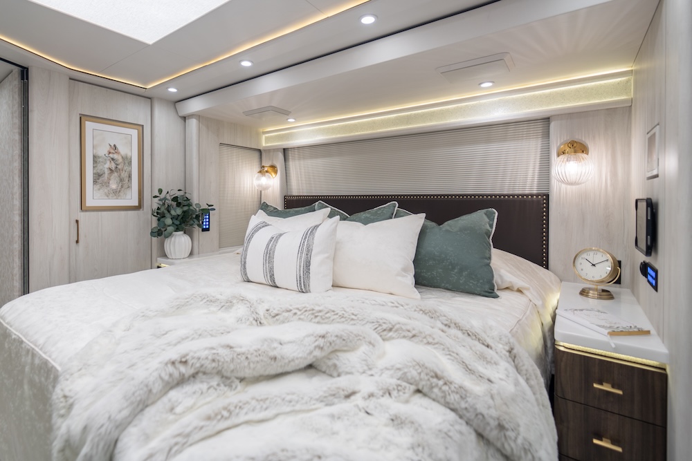 2025 Prevost Marathon  H3-45 For Sale