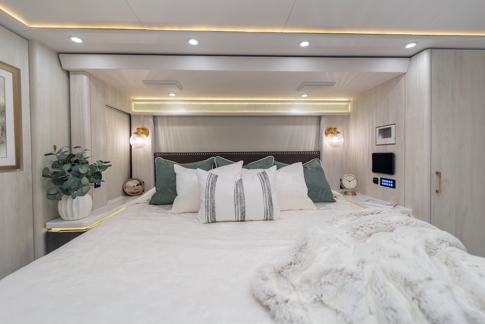2025 Prevost Marathon  H3-45 For Sale