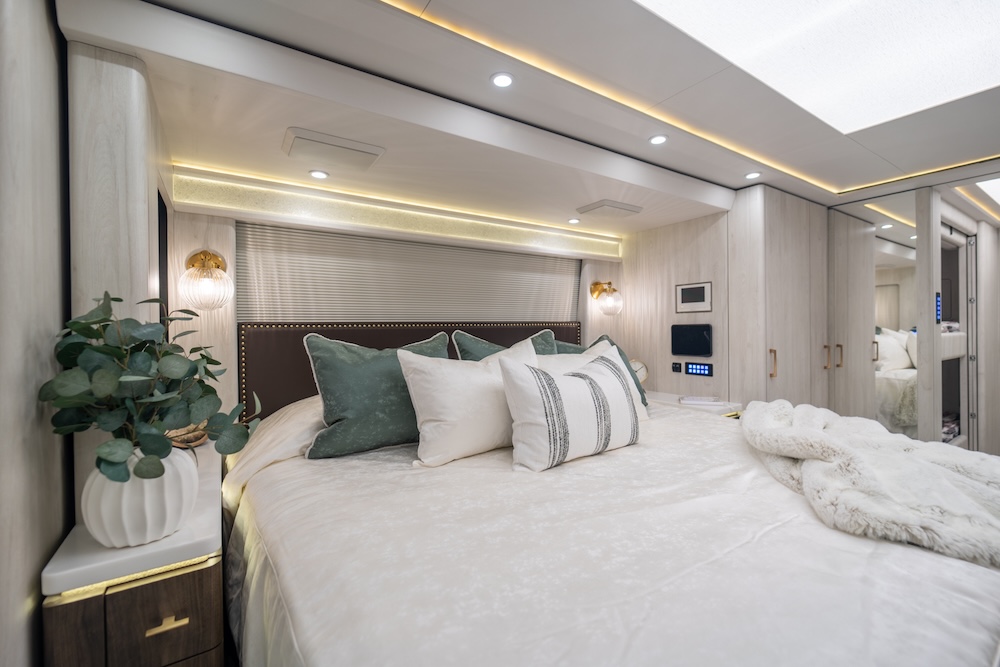 2025 Prevost Marathon  H3-45 For Sale