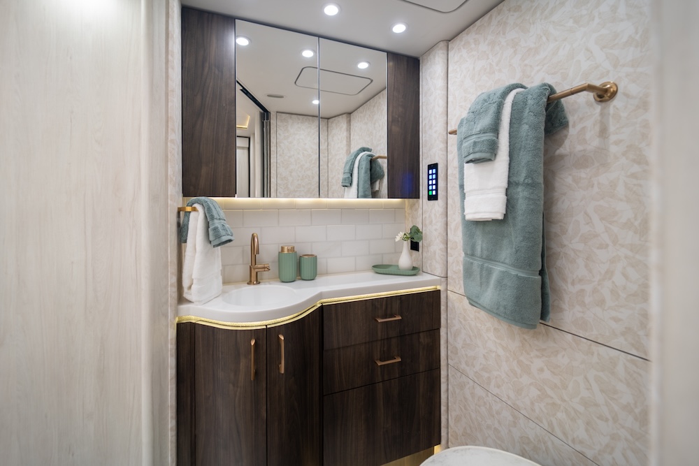 2025 Prevost Marathon  H3-45 For Sale