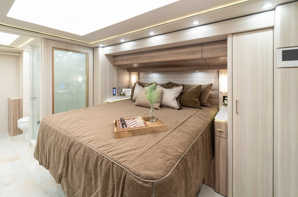2025 Prevost Marathon H3-45 For Sale