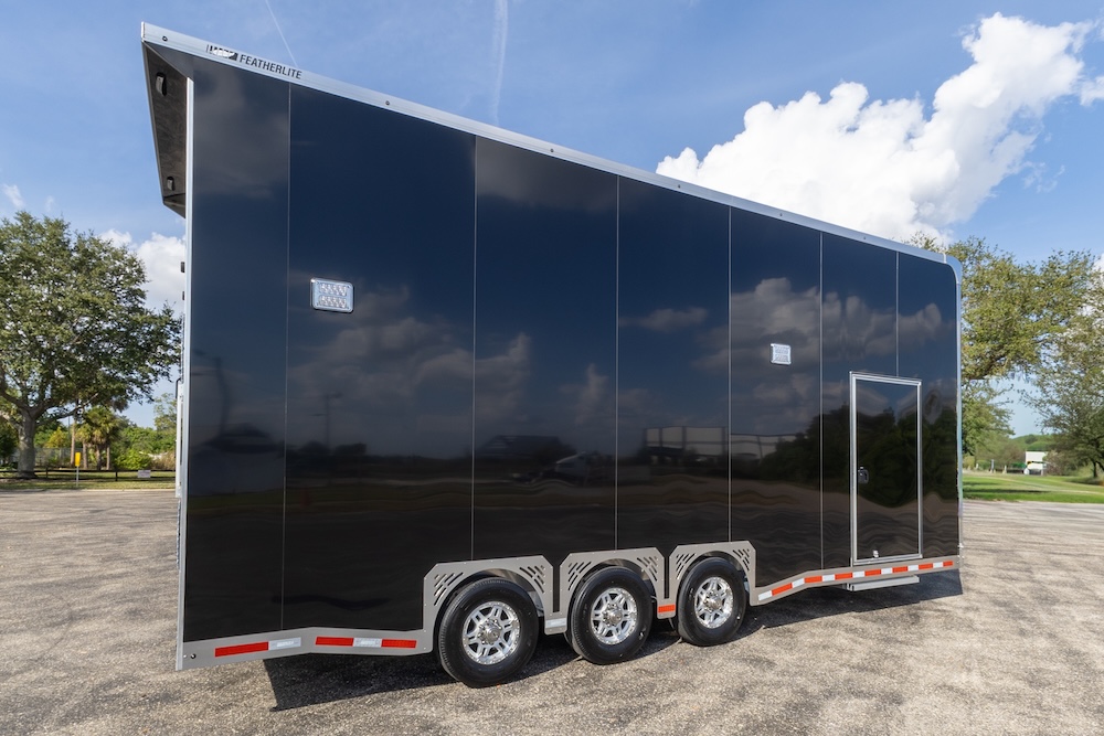 2026 Prevost Featherlite Stacker For Sale