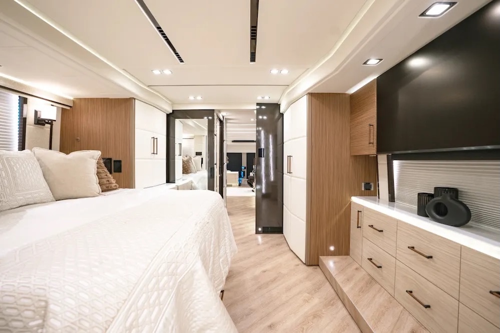 2026 Prevost Emerald H3-45 For Sale