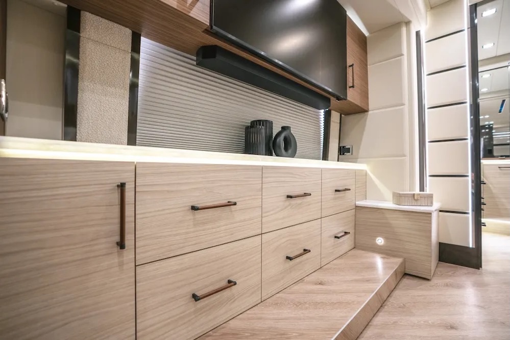 2026 Prevost Emerald H3-45 For Sale