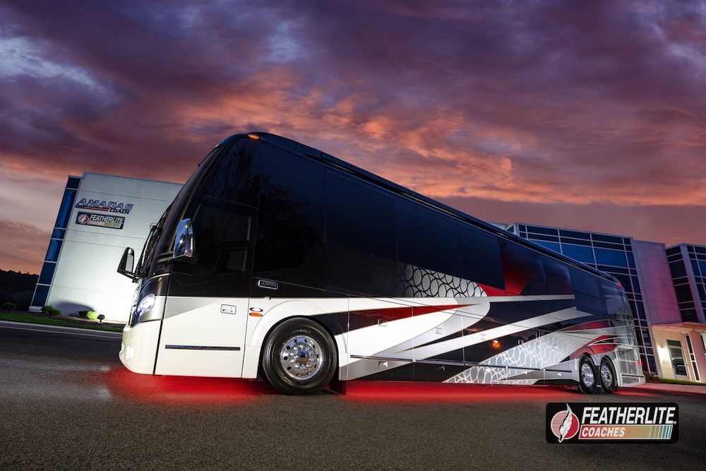 2026 Prevost Featherlite H3-45 For Sale