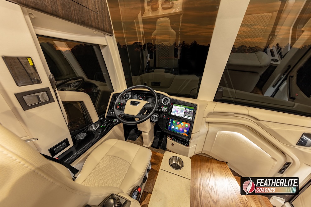 2026 Prevost Featherlite H3-45 For Sale