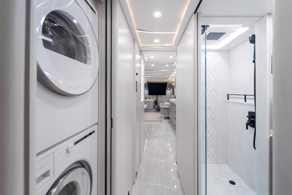 2026 Prevost Marathon H3-45 For Sale