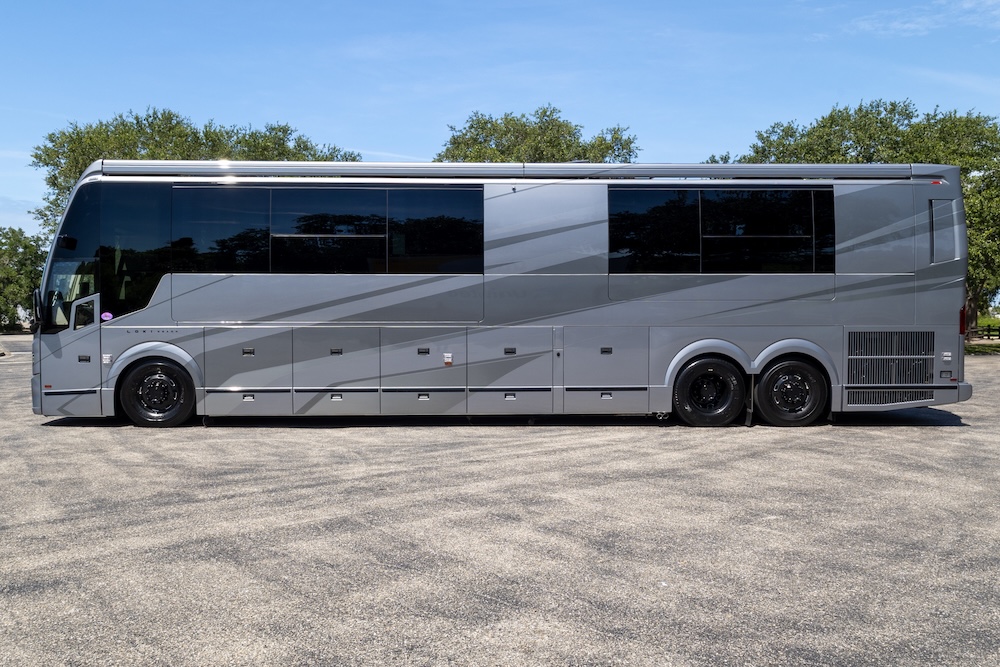 2027 Prevost  Lok H3-45 For Sale