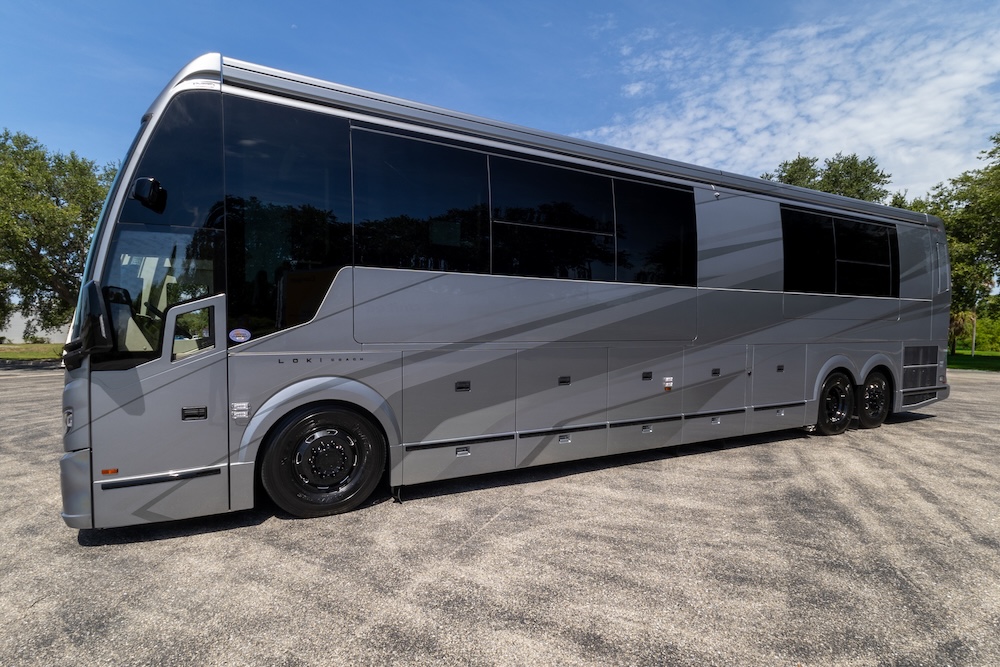 2027 Prevost  Lok H3-45 For Sale