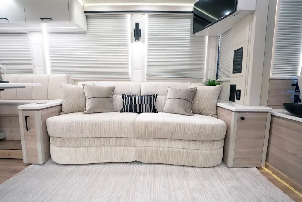2027 Prevost Emerald X3 For Sale