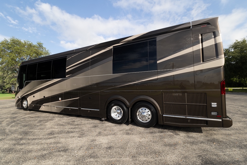 2027 Prevost Loki H3-45 For Sale