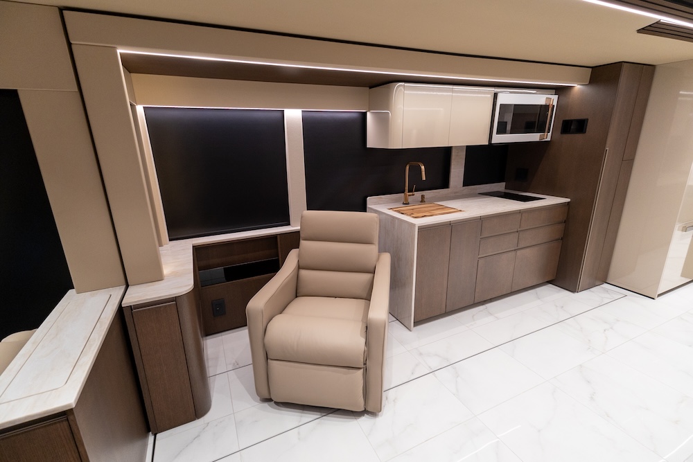 2027 Prevost Loki H3-45 For Sale