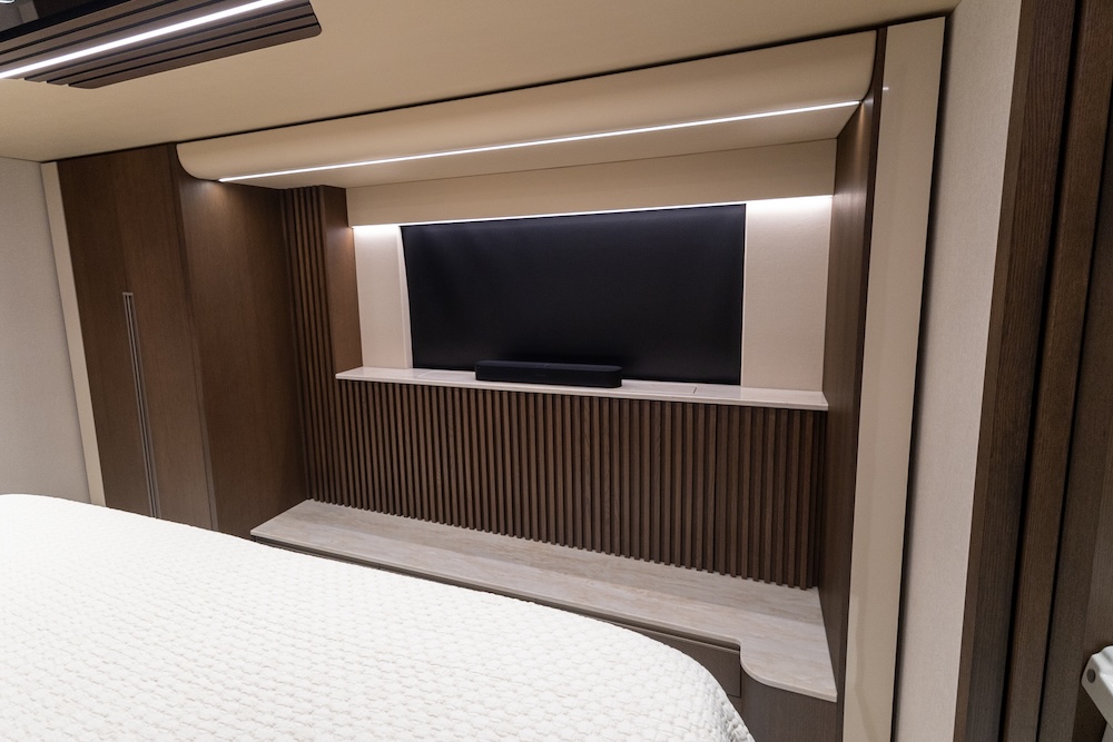 2027 Prevost Loki H3-45 For Sale