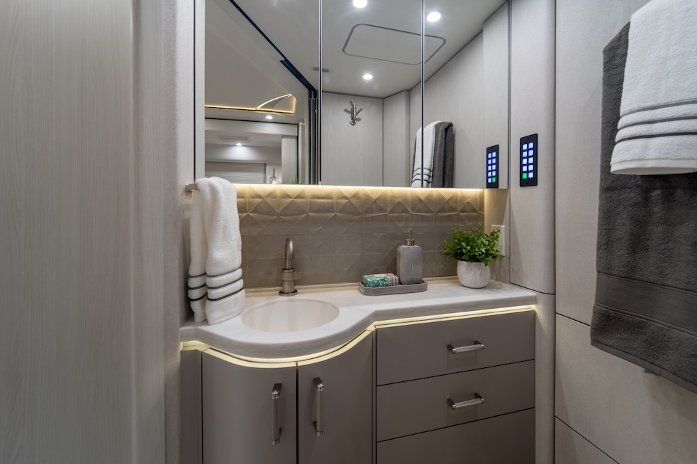2027 Prevost Marathon H3-45 For Sale