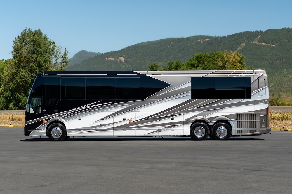 2027 Prevost Marathon H3-45 For Sale