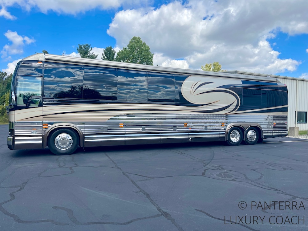 2003 Prevost Marathon XLII For Sale