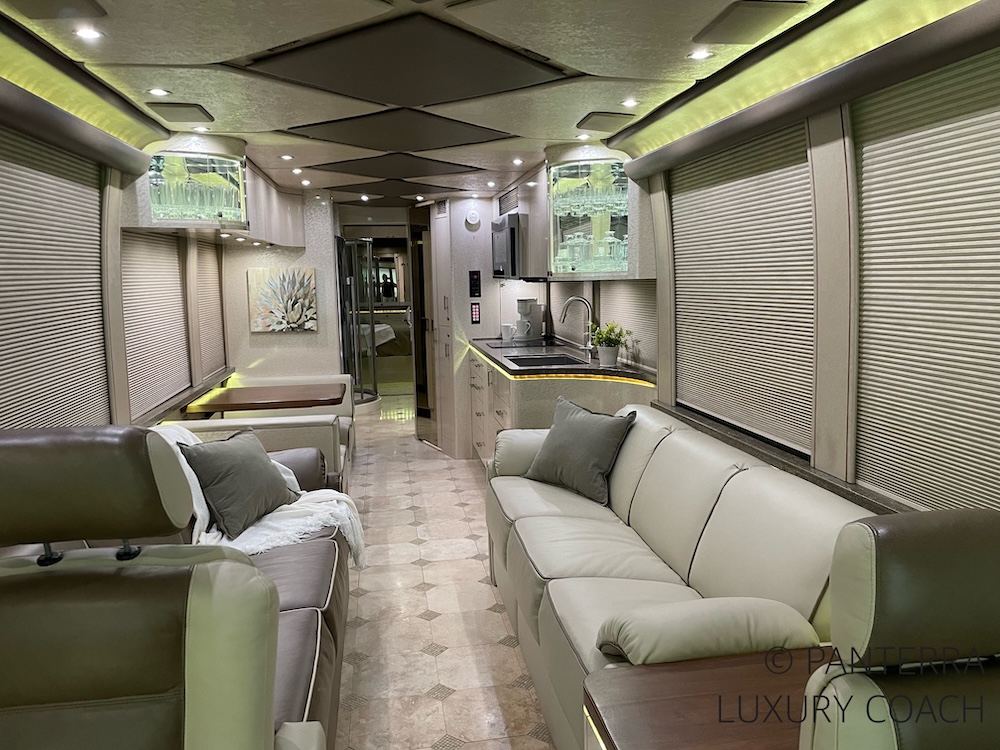 2003 Prevost Marathon XLII For Sale