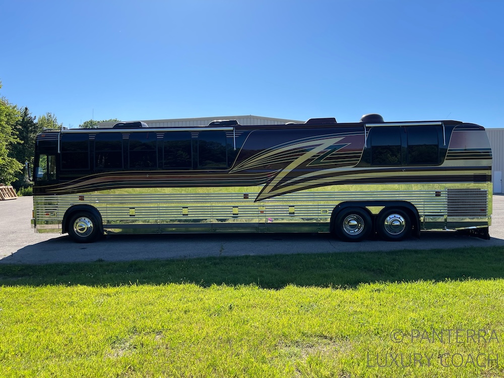 1999 Prevost Angola XL For Sale