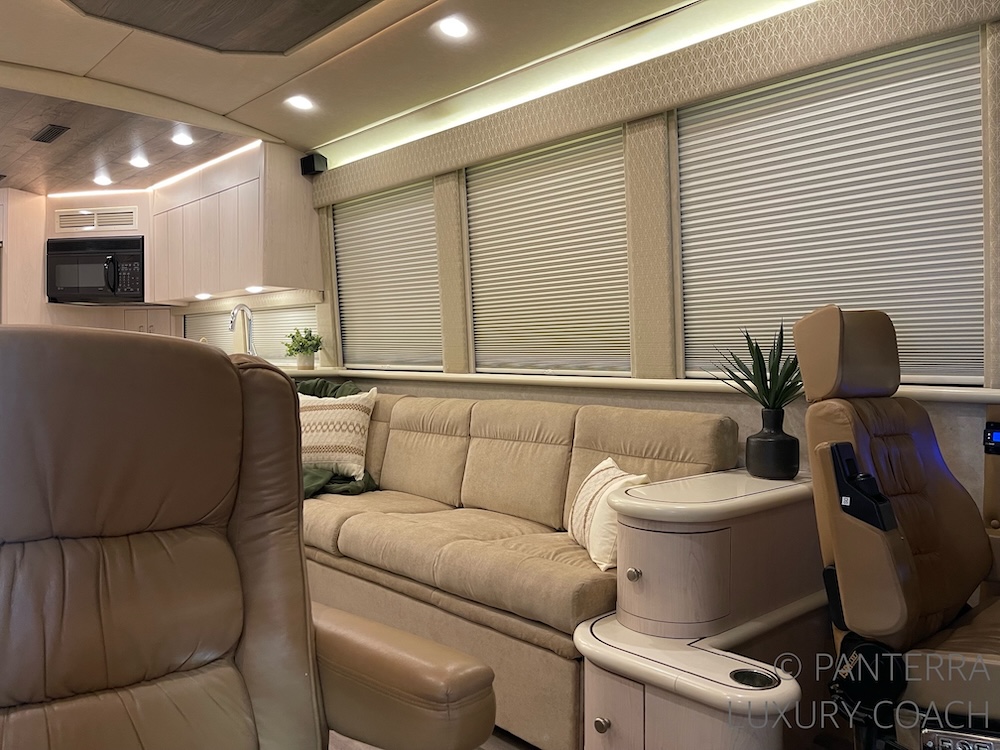 1999 Prevost Angola XL For Sale