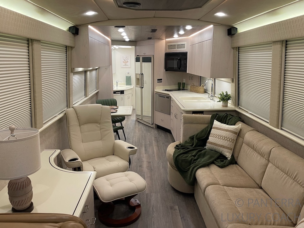 1999 Prevost Angola XL For Sale