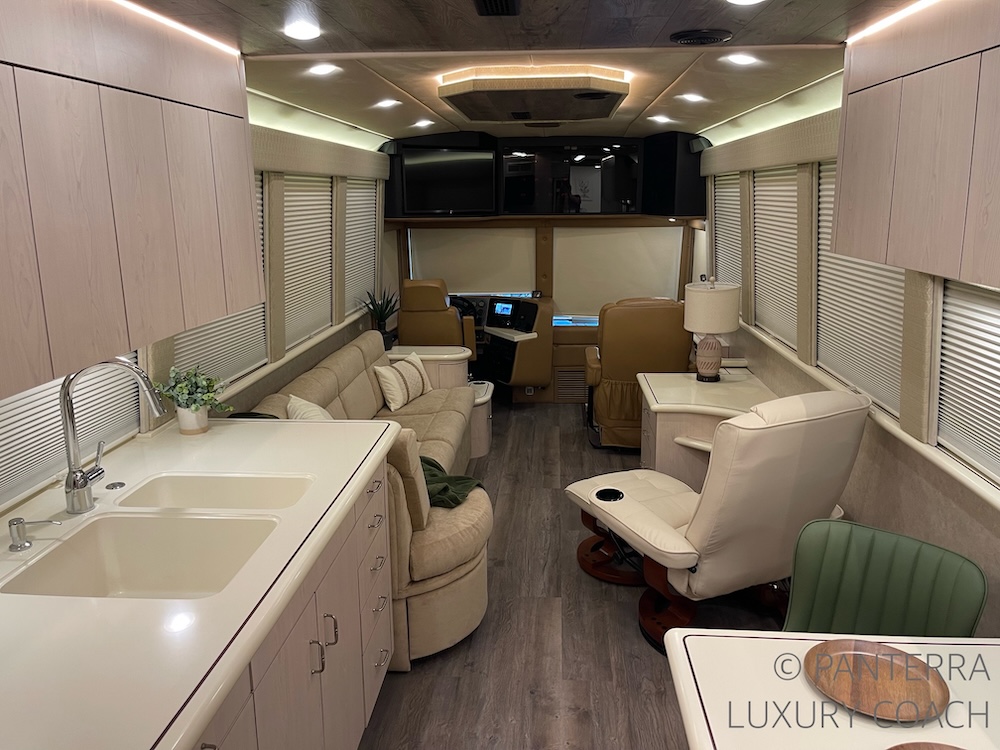 1999 Prevost Angola XL For Sale